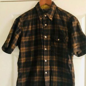 Pendleton Brown, Size Medium, Short Sleeve, 100% Virgin Wool